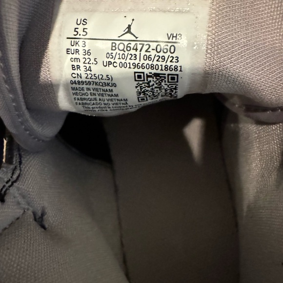 Size 5.5 - Air Jordan 1 Mid Black College Grey W - Picture 4 of 6